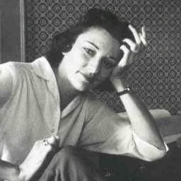 الترجمة والقارئ الحديث: “وقت المياه، وقت الأشجار” أنموذجًا